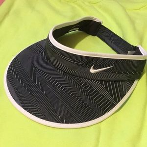 Nike visor